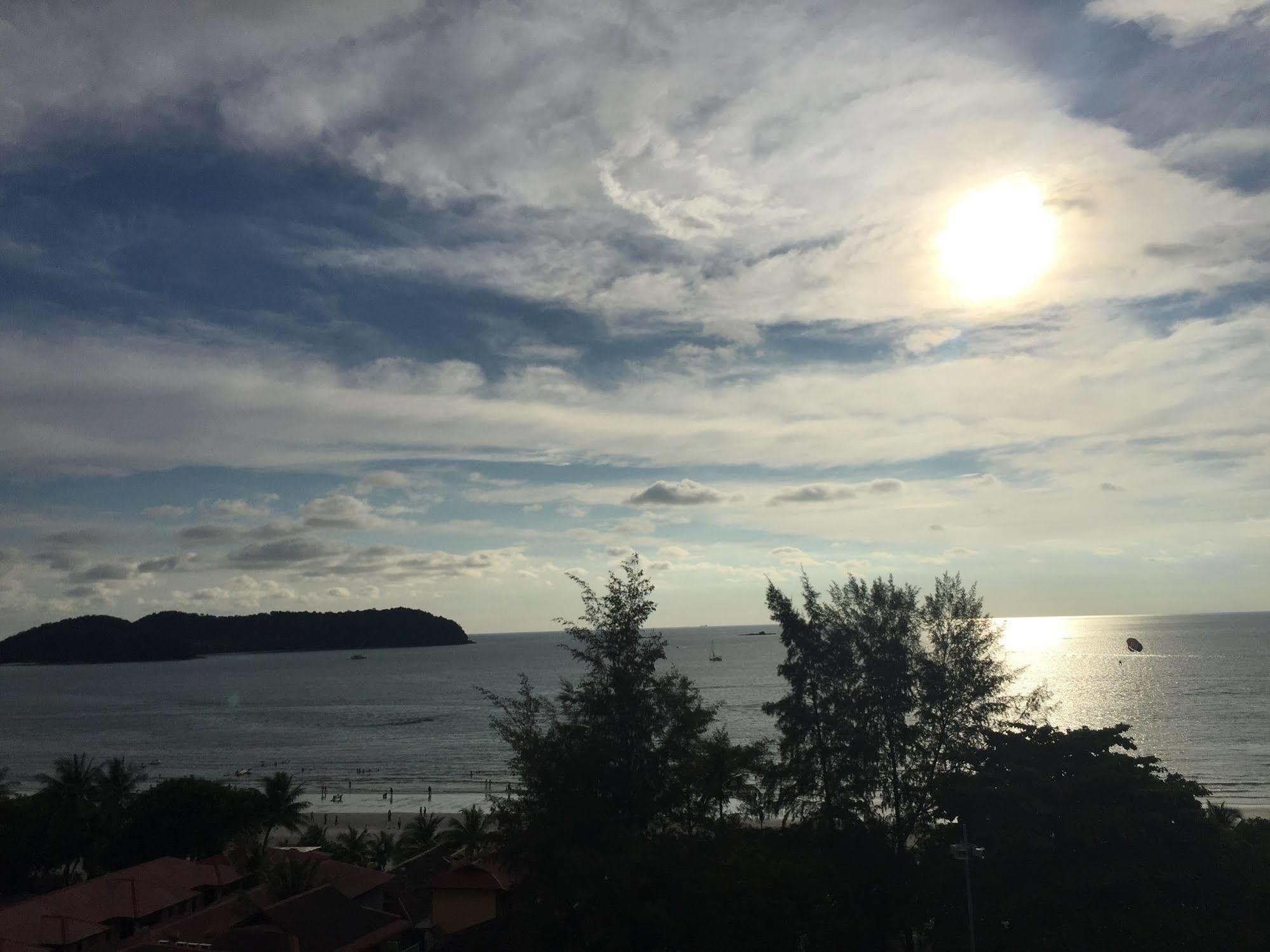Langgura Baron Resort Pantai Cenang  Exteriér fotografie